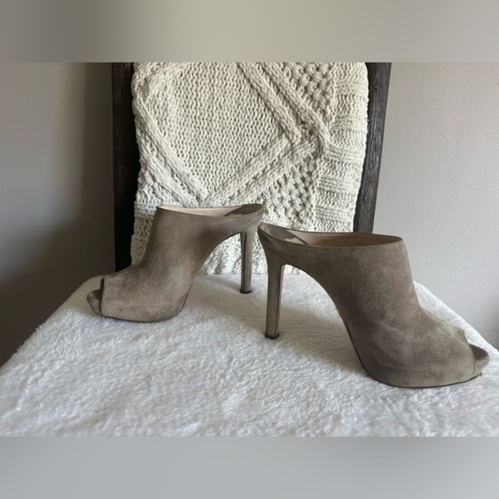 Prada Sz 8.5 Taupe Suede Peep Toe Heels